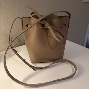 Mansur Gavriel mini mini bucket bag in beige